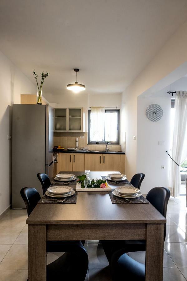 Holy Paraskevi Apartment Agios Nikolaos Exterior foto